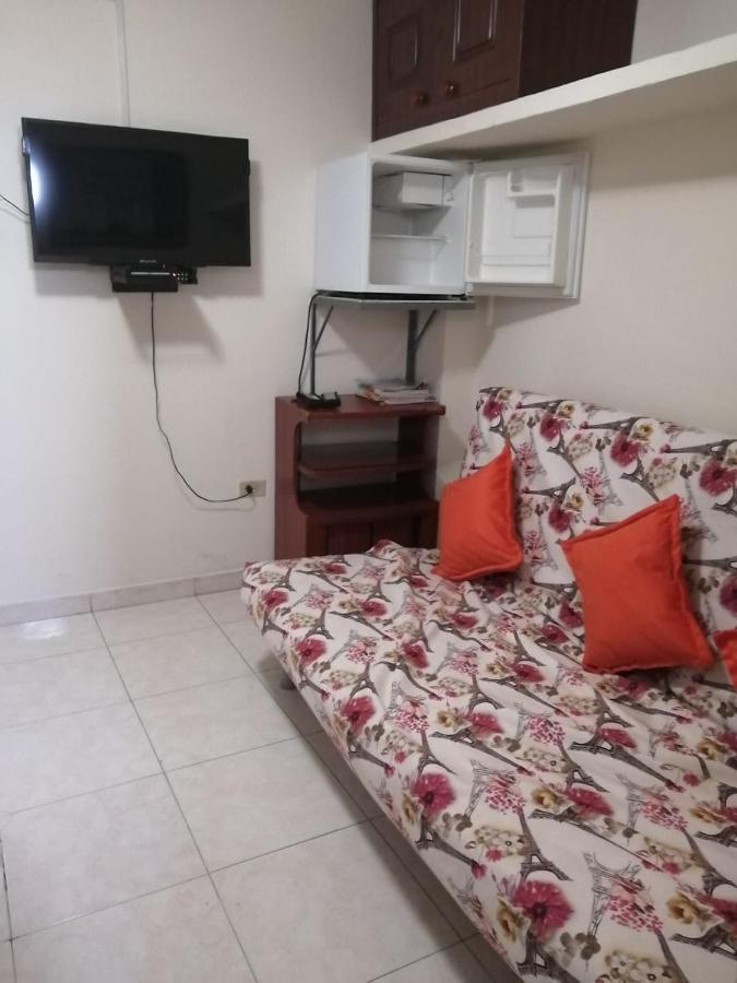 מונטנגרו Cafe Inn Casa Hotel מראה חיצוני תמונה