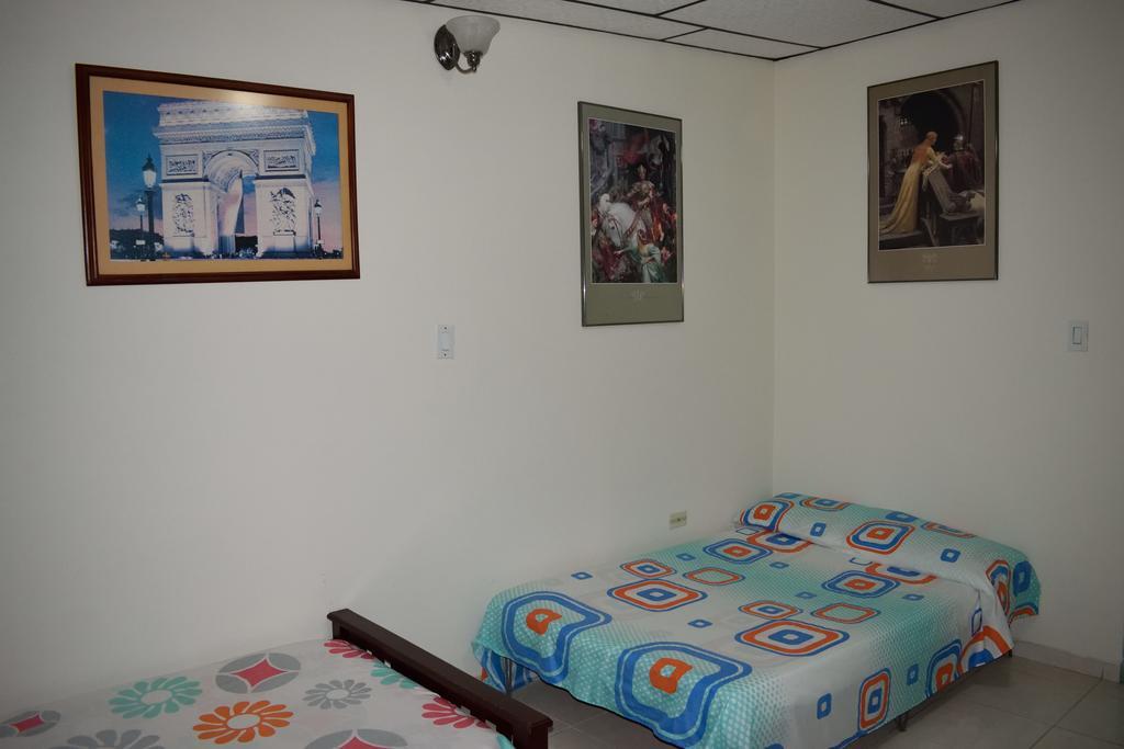 מונטנגרו Cafe Inn Casa Hotel מראה חיצוני תמונה